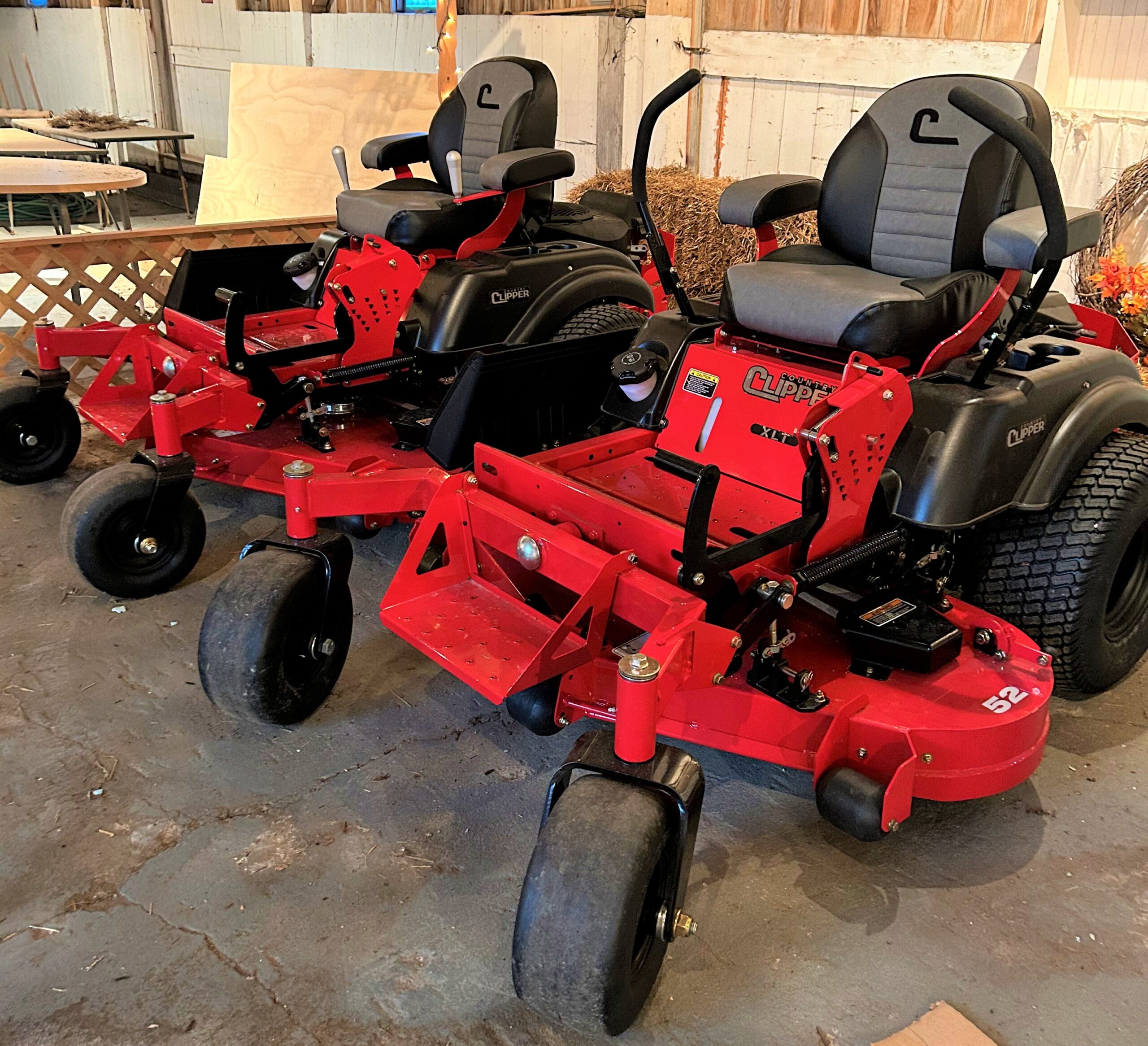 Country Clipper Mowers - Image 2